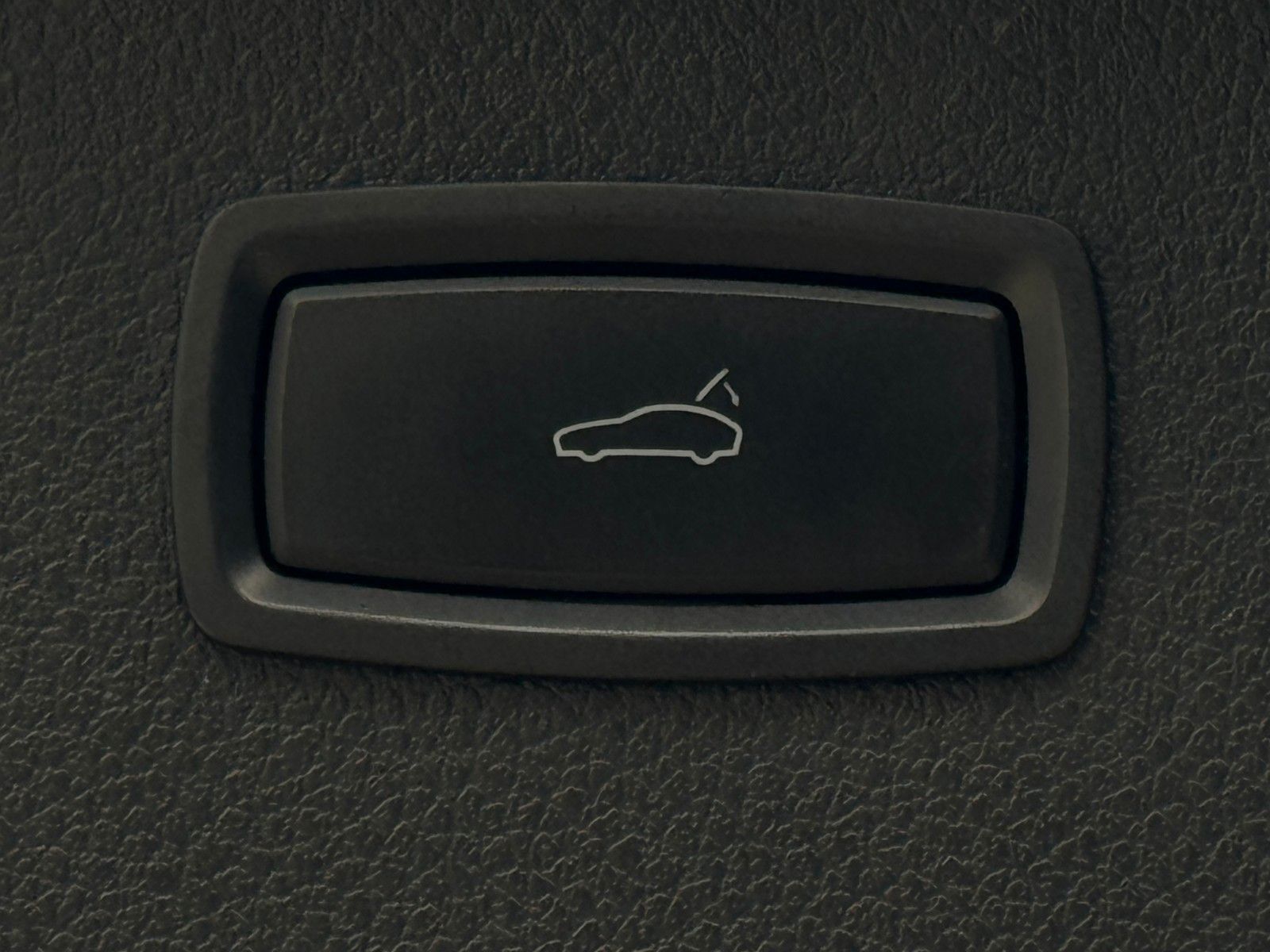 Fahrzeugabbildung Porsche Macan S V6 Pano Kamera Leder St-Heiz. Memory