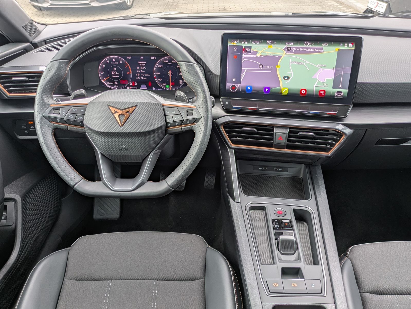 Fahrzeugabbildung CUPRA Leon 1.5 eTSI DSG MATRIX-LED*ACC*AHK*KAMERA*18"