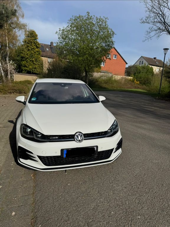 Image of Volkswagen Golf