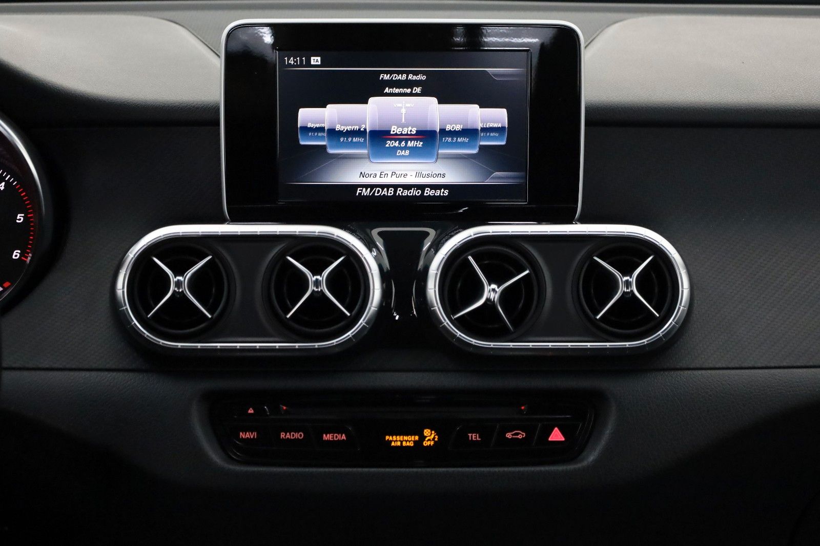 Fahrzeugabbildung Mercedes-Benz X 250d 4M Doppelkabine Progressive Navi,360°