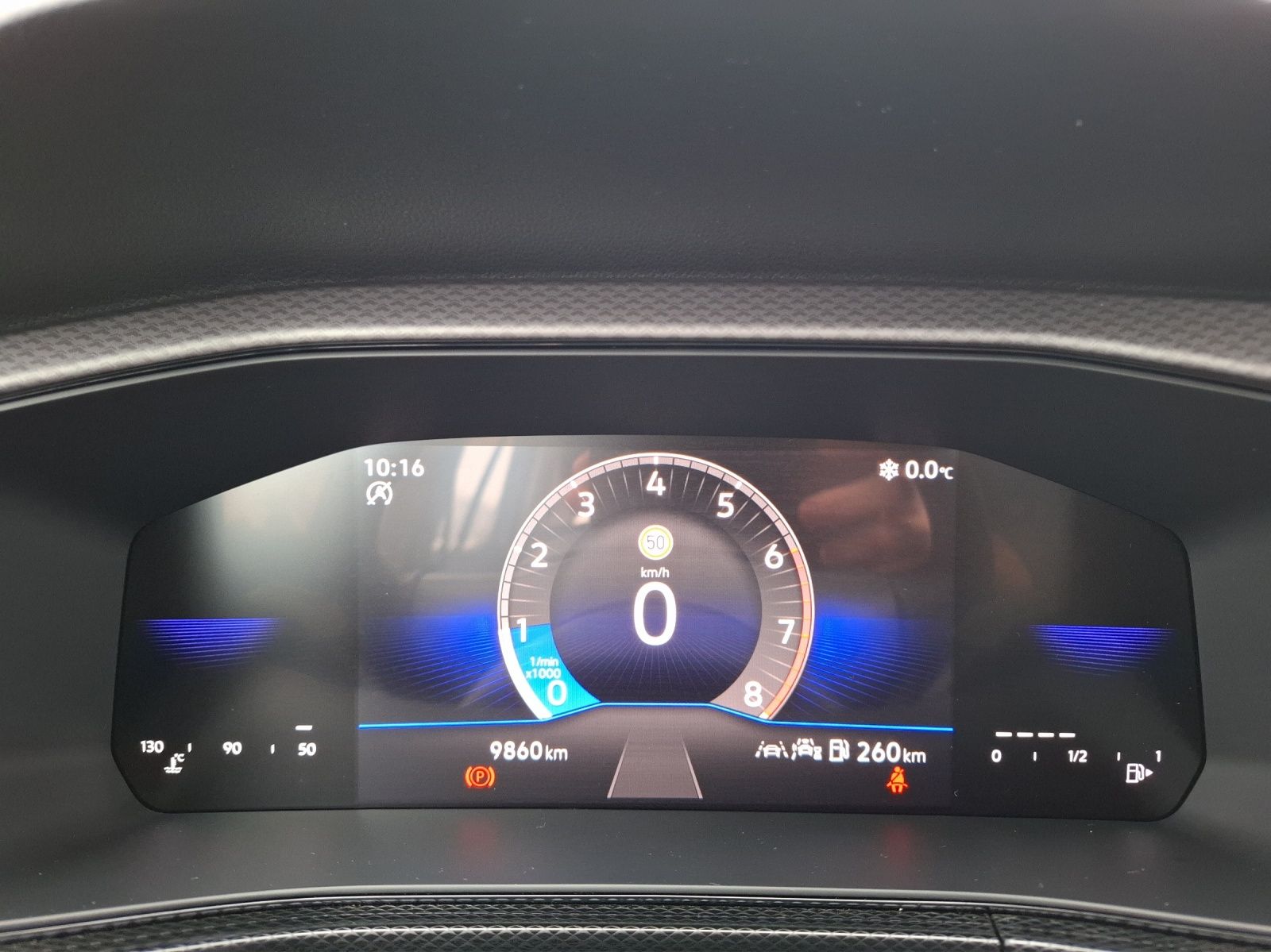 Fahrzeugabbildung Volkswagen T-Cross TSI Life LED AID ACC APP SH PDC LM