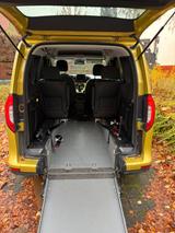 Mercedes-Benz T-Class 180 Standard - - Behindertengerechte Mercedes-Benz T-Klasse