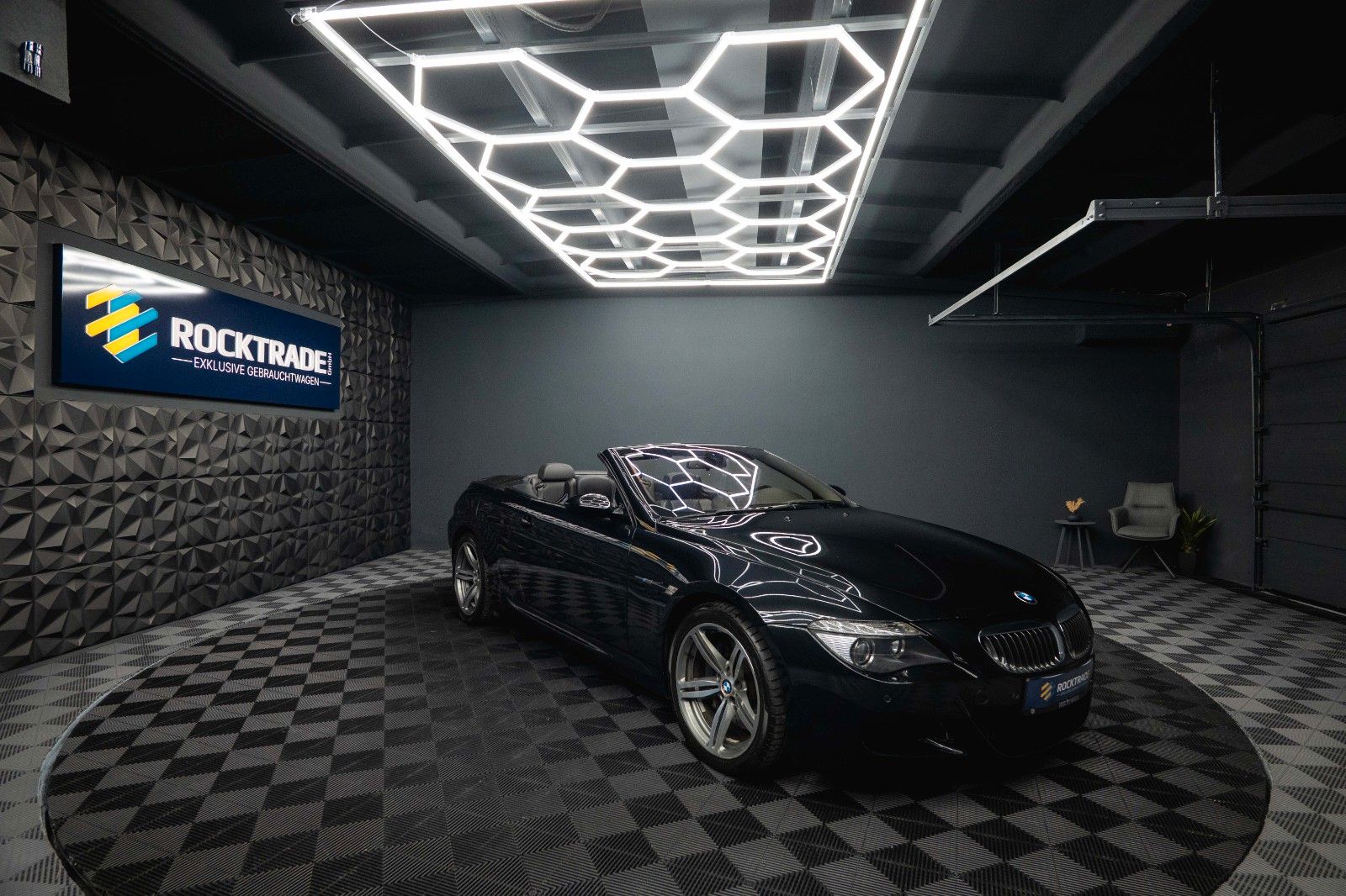 Fahrzeugabbildung BMW M6 Cabrio 5.0 V10 SMG Carbon *Head Up*Bi-Xenon*