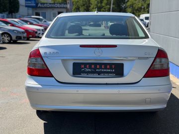 Mercedes E 220 - 7