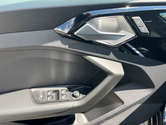 A1 Sportback 30 TFSI ADVANCED LED+KAMERA+VCP+ACC
