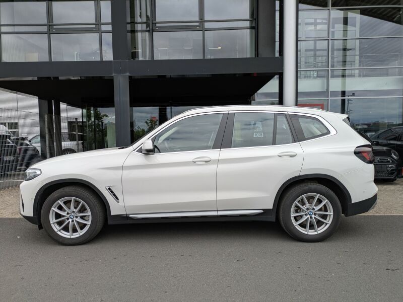 BMW X3 xDrive20d LED. Navi. SH. 18 Zoll. Park.Ass. foto 3