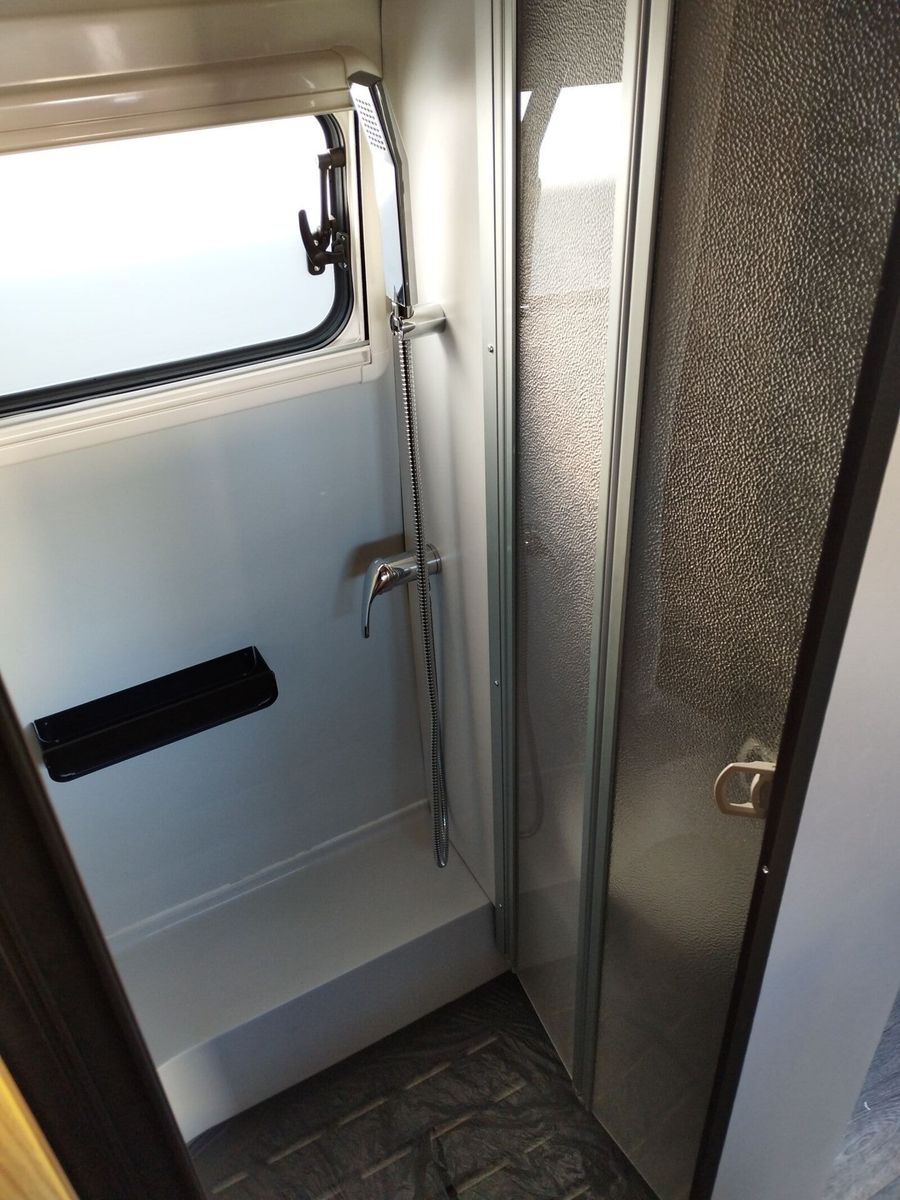 Fahrzeugabbildung Karmann Dexter 4x4 DE 570 AW Rückfahrkamera