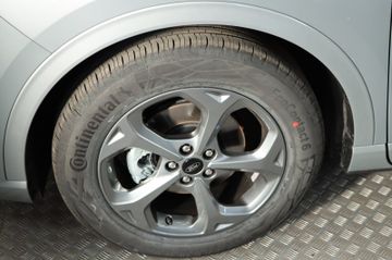 Ford Kuga ST-Line 1.5 AT AHK Navi Pano Kamera