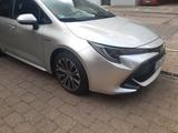 Toyota Corolla 2,0 Hybrid Team Deutsch Touring Spor... - Toyota Corolla mit Benzin-Antrieb: Kombi