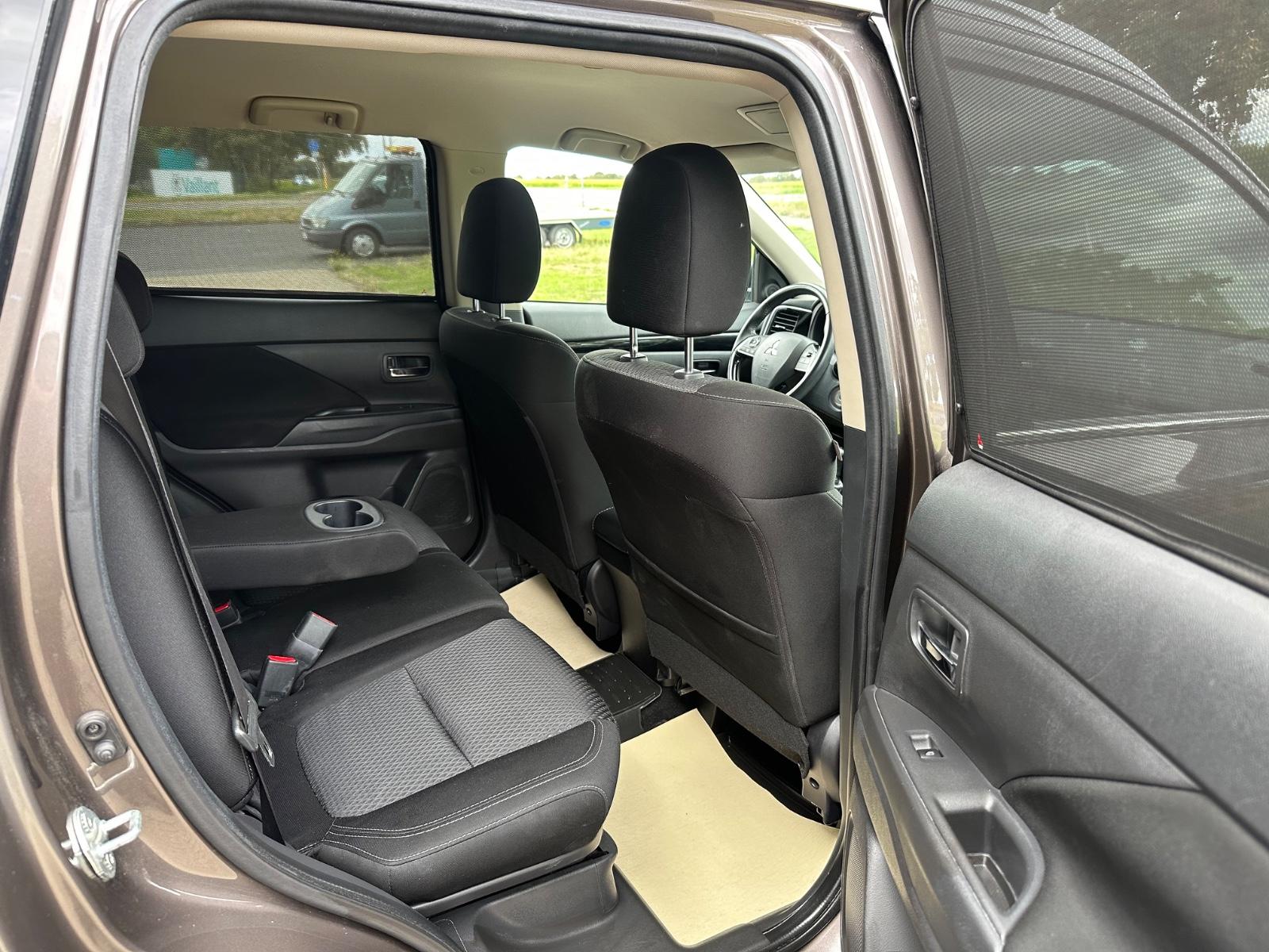 Mitsubishi Outlander Diamant Edition+ 2WD*R-KAM*AHK*NAVI*