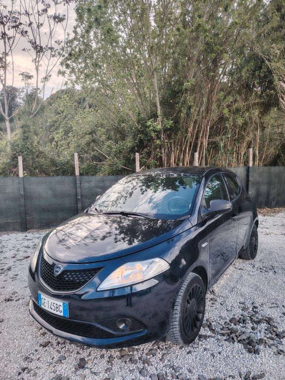 Image of Lancia Ypsilon