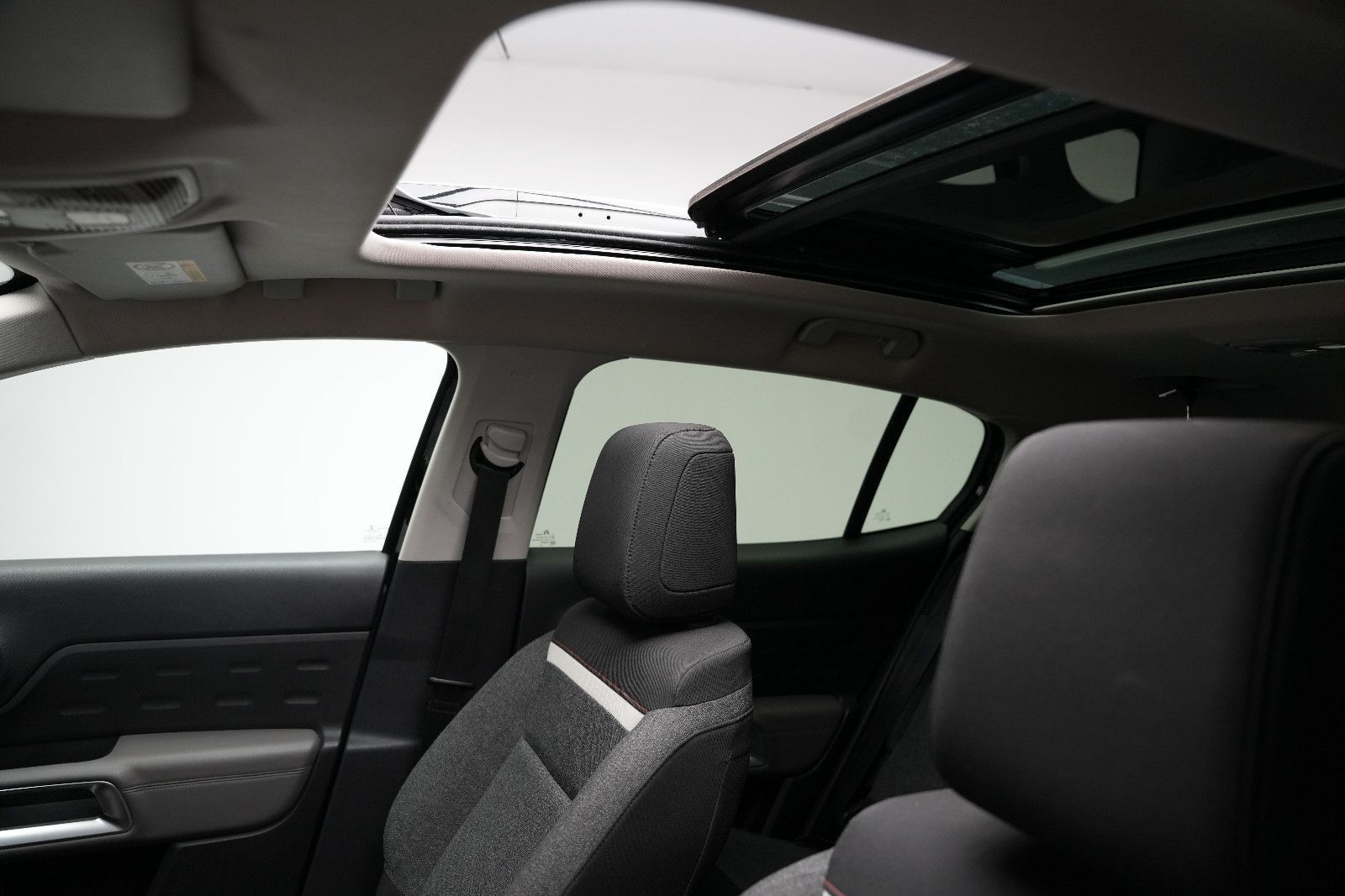 Fahrzeugabbildung Citroën C5 Aircross Feel/360°Cam/Navi/LED/CarPlay/Pano