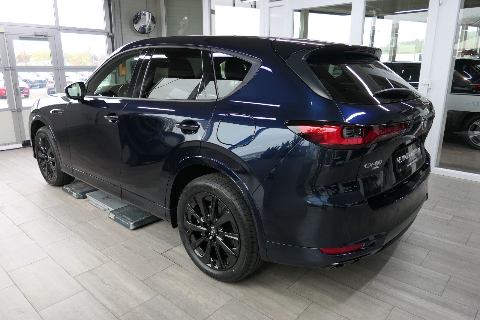 Mazda CX-60 2026  SKYACTIV PHEV HOMURA-Plus > Aktion imagem 3