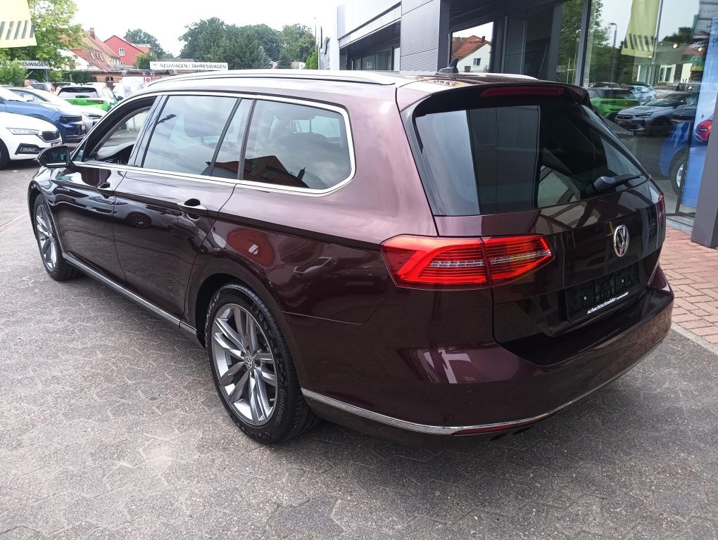 Fahrzeugabbildung Volkswagen Passat Variant Highline 1.8 TSI DSG+Standh+AHK+