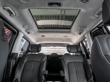 Hyundai Staria Signature Hybrid 2WD 360° Kamera 7-Sitzer