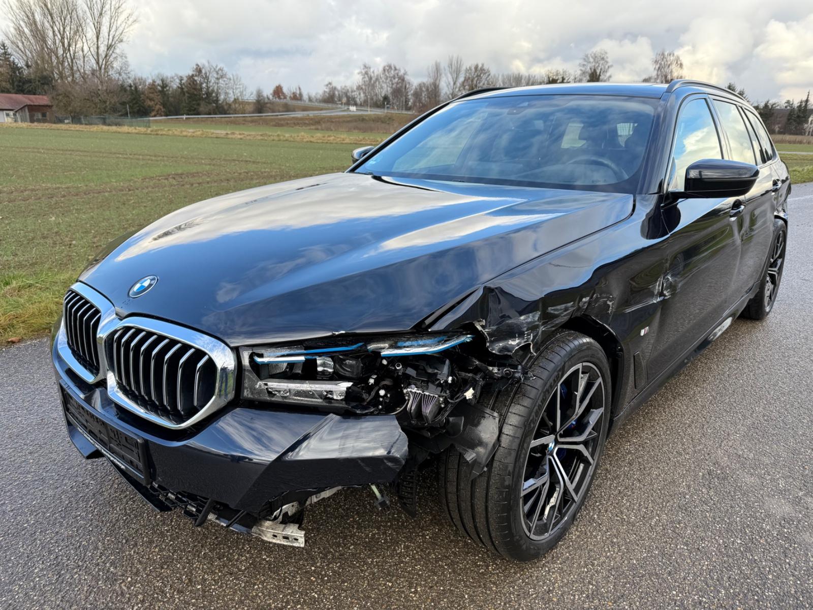 BMW 530i xDrive Touring M Sport HUD/Pano/eSitz/H+K