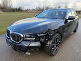 BMW 530i xDrive Touring M Sport HUD/Pano/eSitz/H+K - BMW 530 Unfallwagen