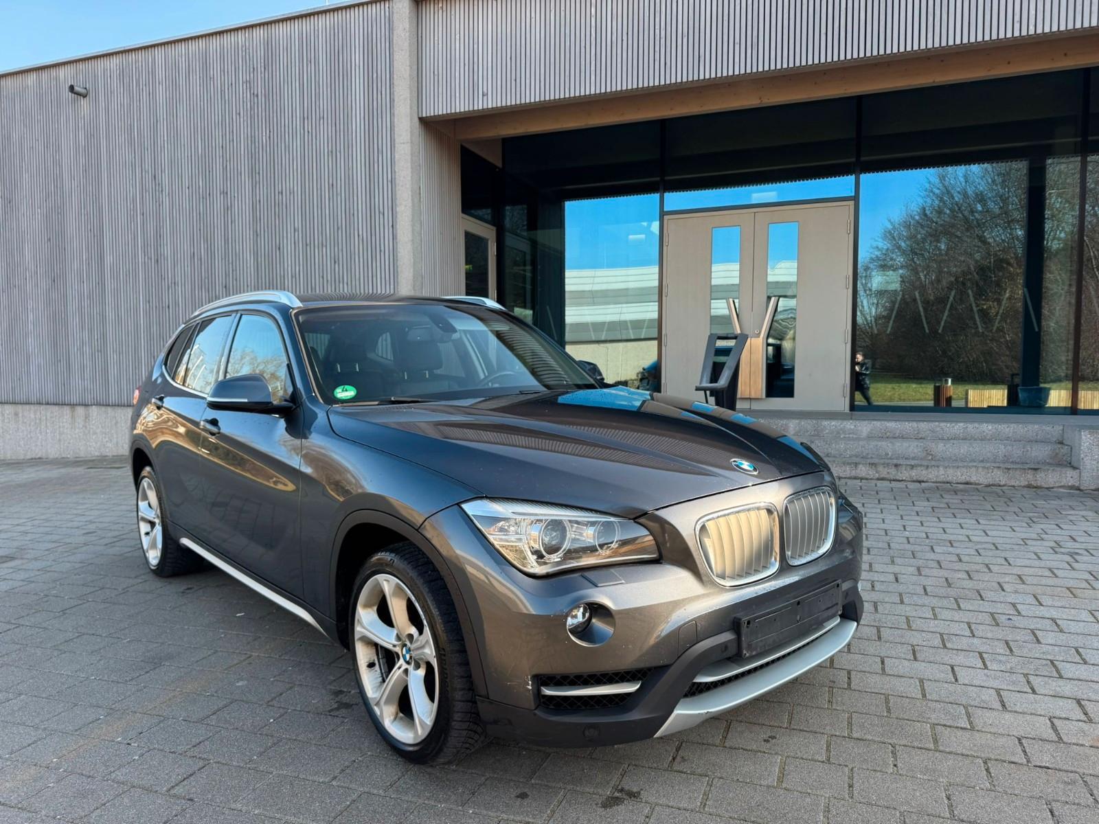 BMW X1 25 d xDrive/AUT/M-PAKET/XENON/CAM/LEDER/AHK/