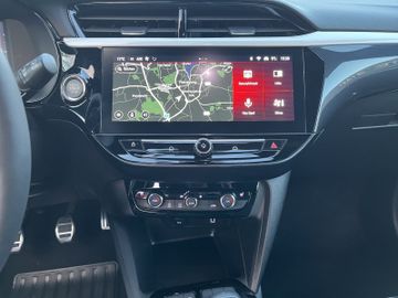 Fotografie des Opel Corsa GS Navi Sitzheizung LED Kamera