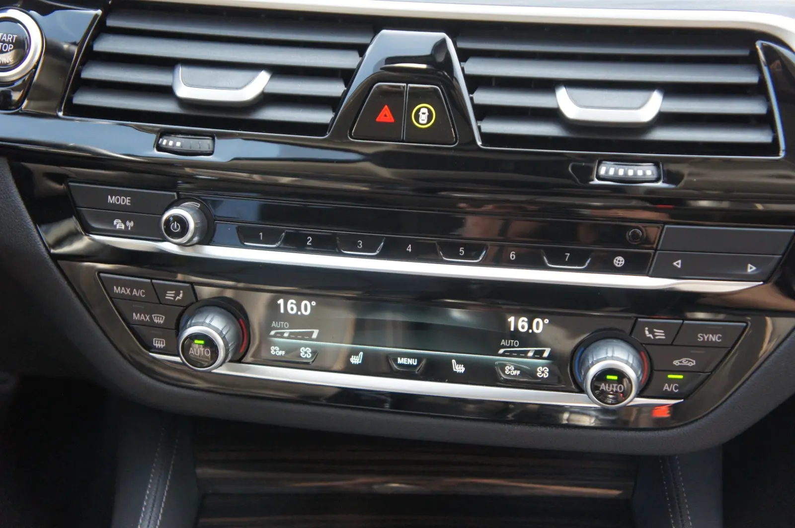 BMW 520 i Luxury Line*ACC*STDHZG*KAM*HUD*DAKOTA*, миниатюра 18