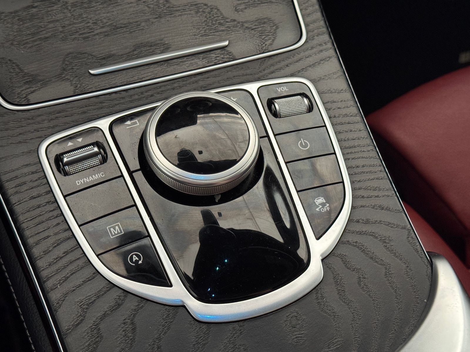 Fahrzeugabbildung Mercedes-Benz GLC 250 d COUPE 4M 9GT AMG LINE PLUS EDITION 1