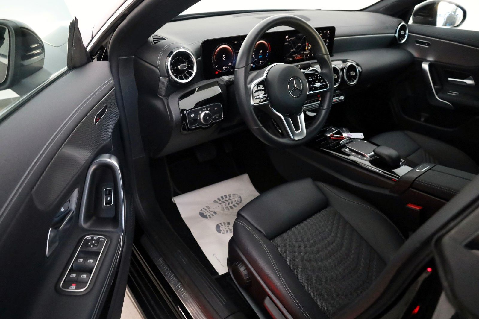 Fahrzeugabbildung Mercedes-Benz CLA 250 e SB Progressive,T.Leder,Navi,LED,Kamer