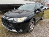 Mitsubishi Outlander Instyle - Mitsubishi Outlander: 7 Sitzer