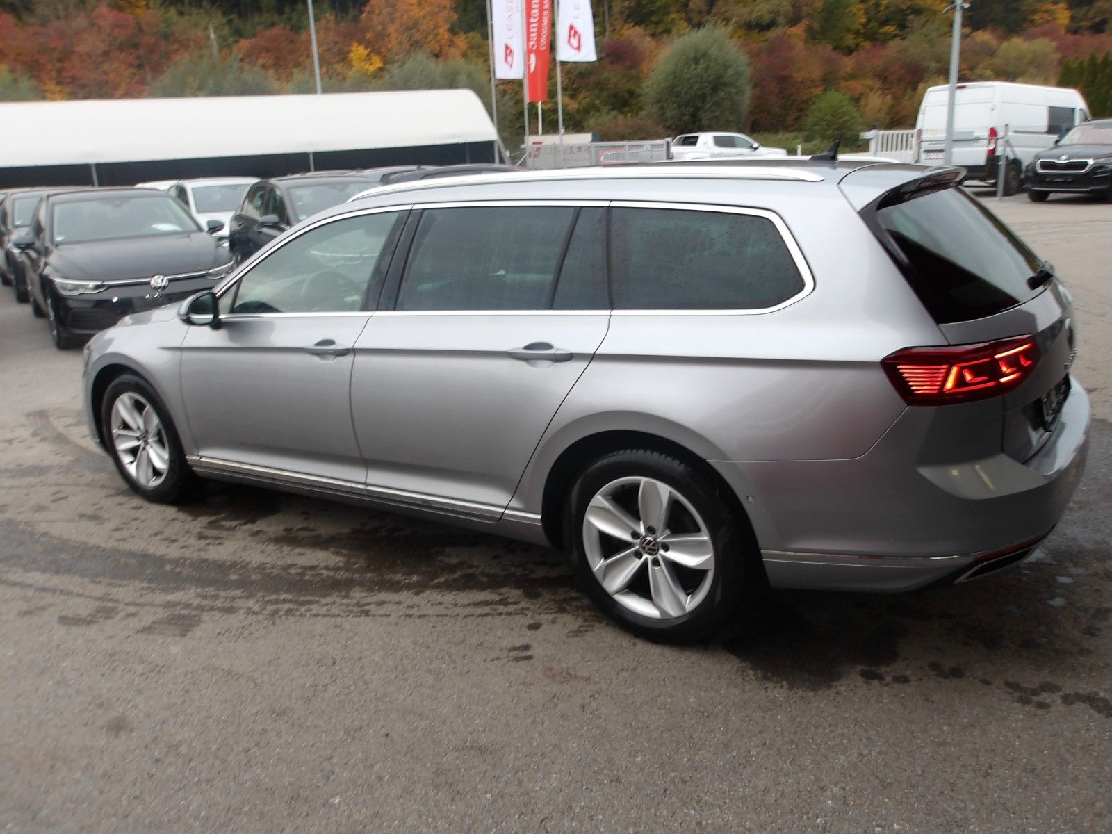 Volkswagen Passat Variant Elegance "AHV" EXP € 13250.- imagem 3