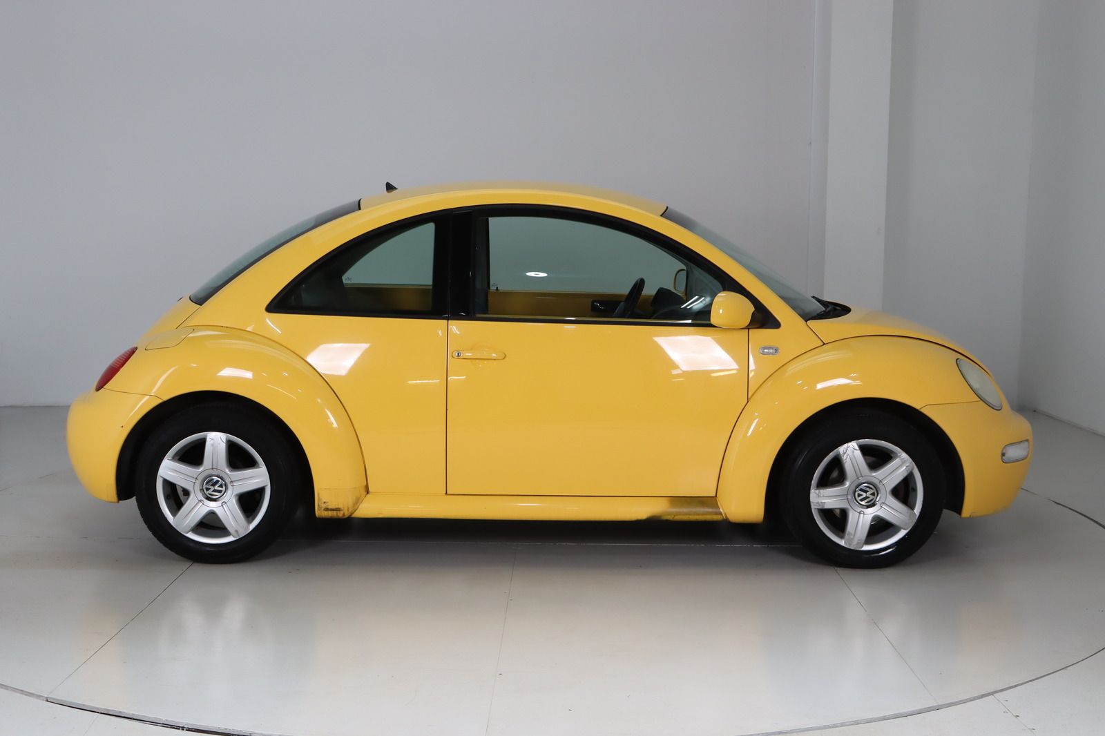 Fahrzeugabbildung Volkswagen New Beetle 1.6 en vogue * HU/AU bis 04.2026 *
