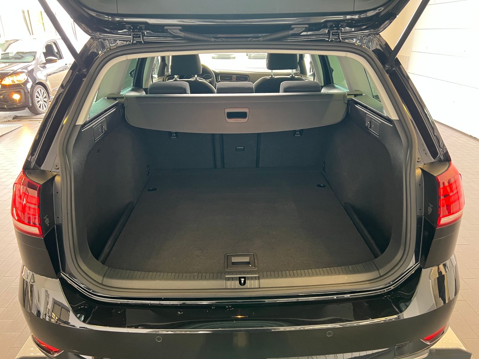 Fahrzeugabbildung Volkswagen Golf VII Variant Join 1.5 TSI ACT BlueMotion *Pa