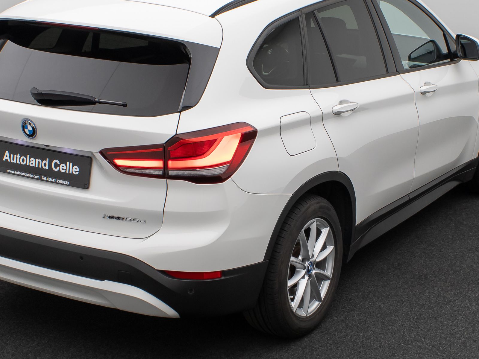 Fahrzeugabbildung BMW X1 xD25e Panorama Kamera DAB HUD Leder LED Alarm
