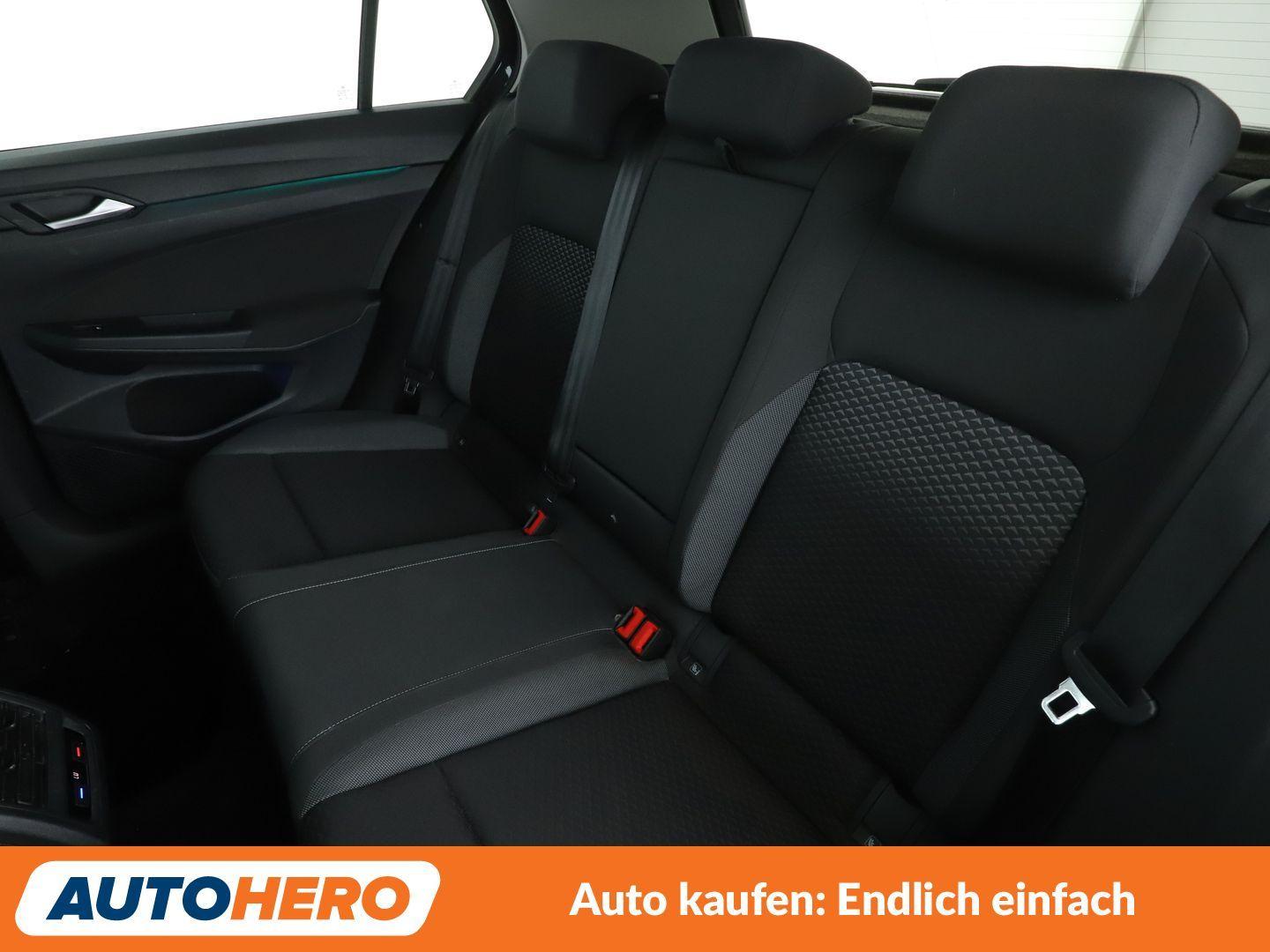 Volkswagen Golf VIII 1.5 TSI ACT Active*NAV*ACC*PDC*SHZ*BT*, миниатюра 13