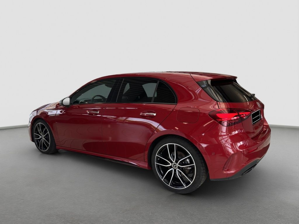 Fahrzeugabbildung Mercedes-Benz A 200 AMG Line*Night Paket*Kamera*KEYLESS-GO