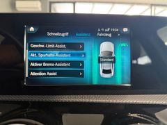 MERCEDES-BENZ A 180 Progressive Limousine - Thumbnail 27