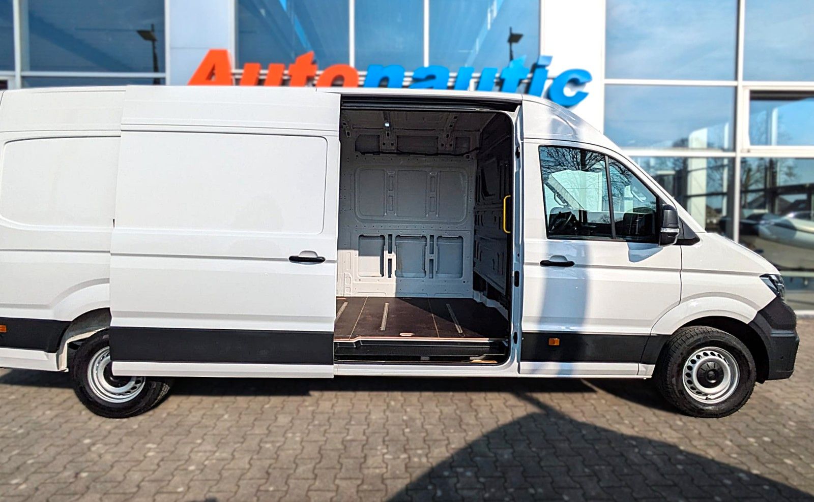 Fahrzeugabbildung Volkswagen Crafter Kasten AUT. L4H2 KLIMA SITZHZG ACC NAVI