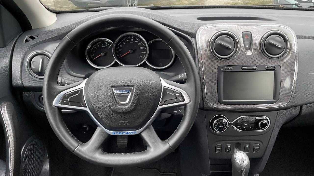 Fahrzeugabbildung Dacia Sandero Stepway Prestige TCe 90 Navi PDC RFK uvm