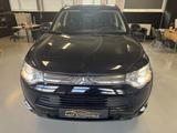 Mitsubishi Outlander 4WD 2.2 D 7-SITZER AHK XENON TEMPOMAT - Mitsubishi aus 2013