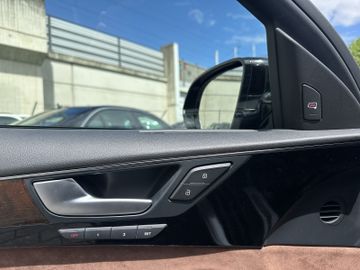 Audi A8 - 10