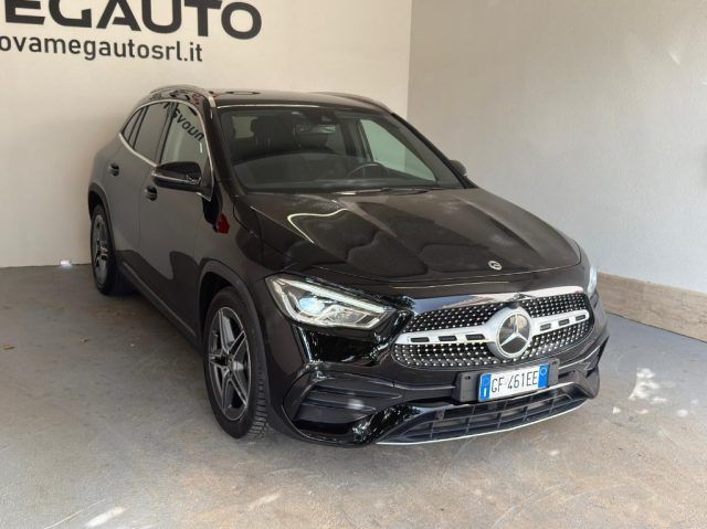 Mercedes-Benz MERCEDES-BENZ GLA 200 d Automatic Premium imagem 2