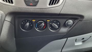 Fahrzeugabbildung Ford Transit/Tourneo Custom Kombi 310 L1 Trend