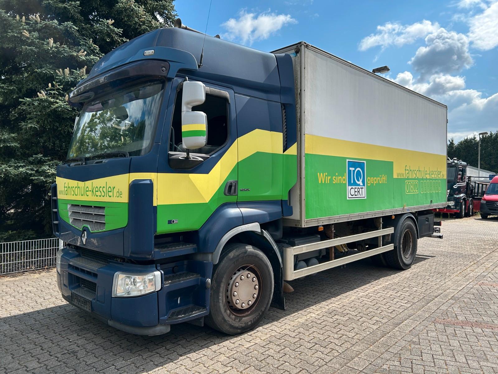Renault 330 DXI Koffer Fahrschule 4x2