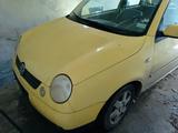 Volkswagen zitronengelber VW Lupo Baujahr 2003  - Volkswagen Lupo in Bremen