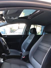 Volkswagen Golf - 10