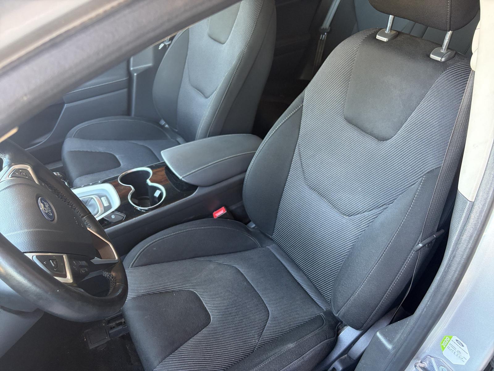 Ford Mondeo 2015 — photo 14