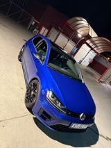 Volkswagen Golf 2.0 TSI DSG 4MOTION R - Volkswagen Golf: Blau, Tsi Motion