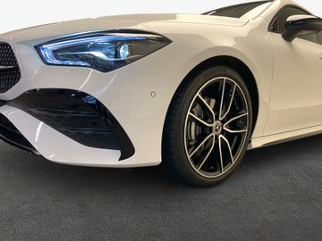 Mercedes CLA 180 Shooting Brake - 6
