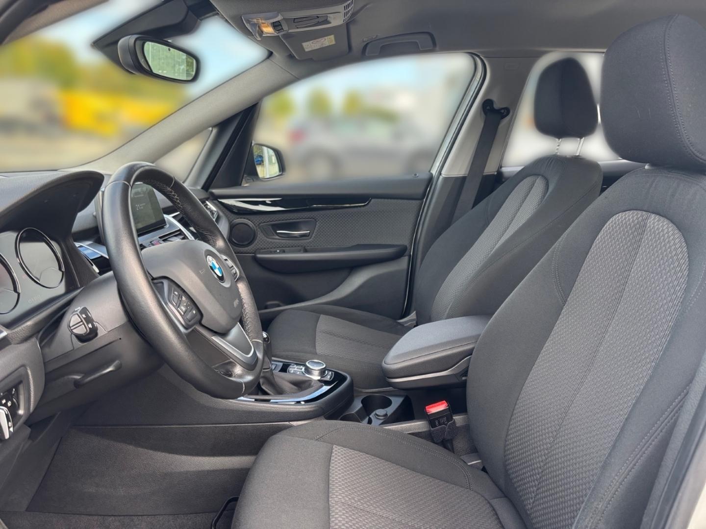 BMW 218 Active Tourer Advantage Navi El. Heckklappe, миниатюра 9