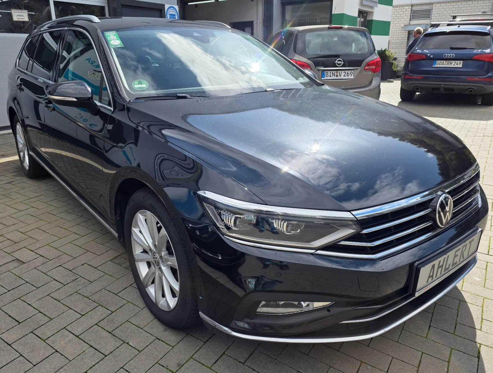 Volkswagen Passat Variant Eleg.TDI  Finanzier.ab 299,00€ 2J