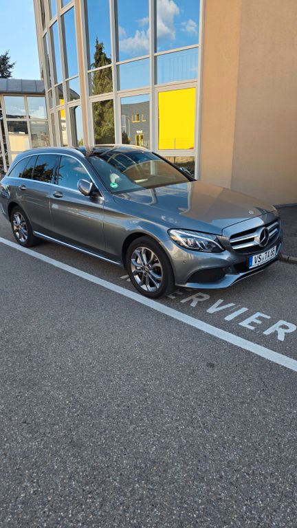 Image of Mercedes-Benz C 400