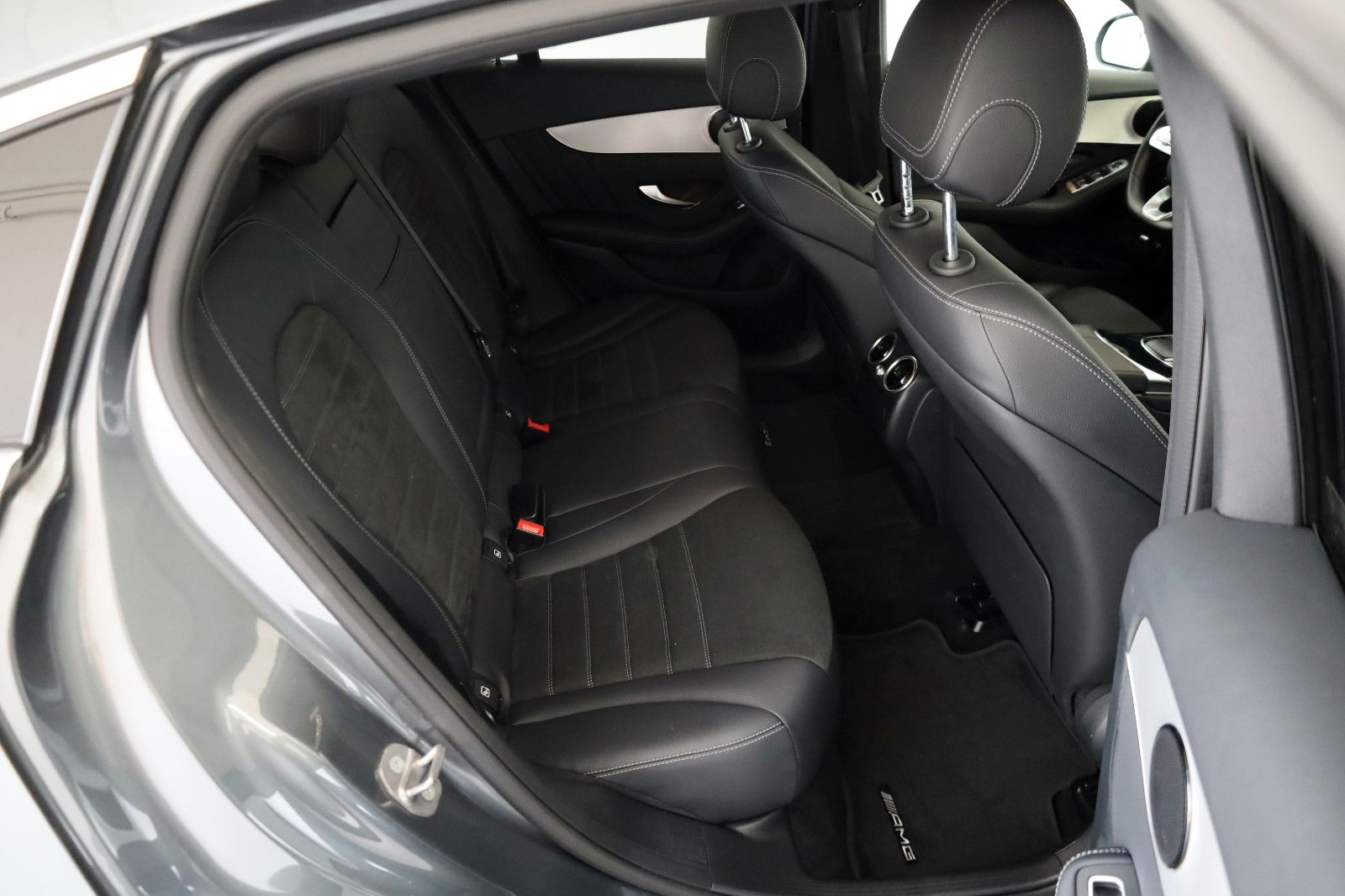 Fahrzeugabbildung Mercedes-Benz GLC 300e 4M Coupe AMG T.Leder,Navi,LED,ParkPaket